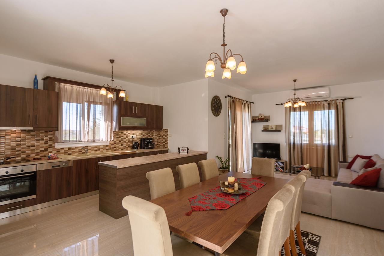 קוקינוס פירגוס Elpidis Villa מראה חיצוני תמונה