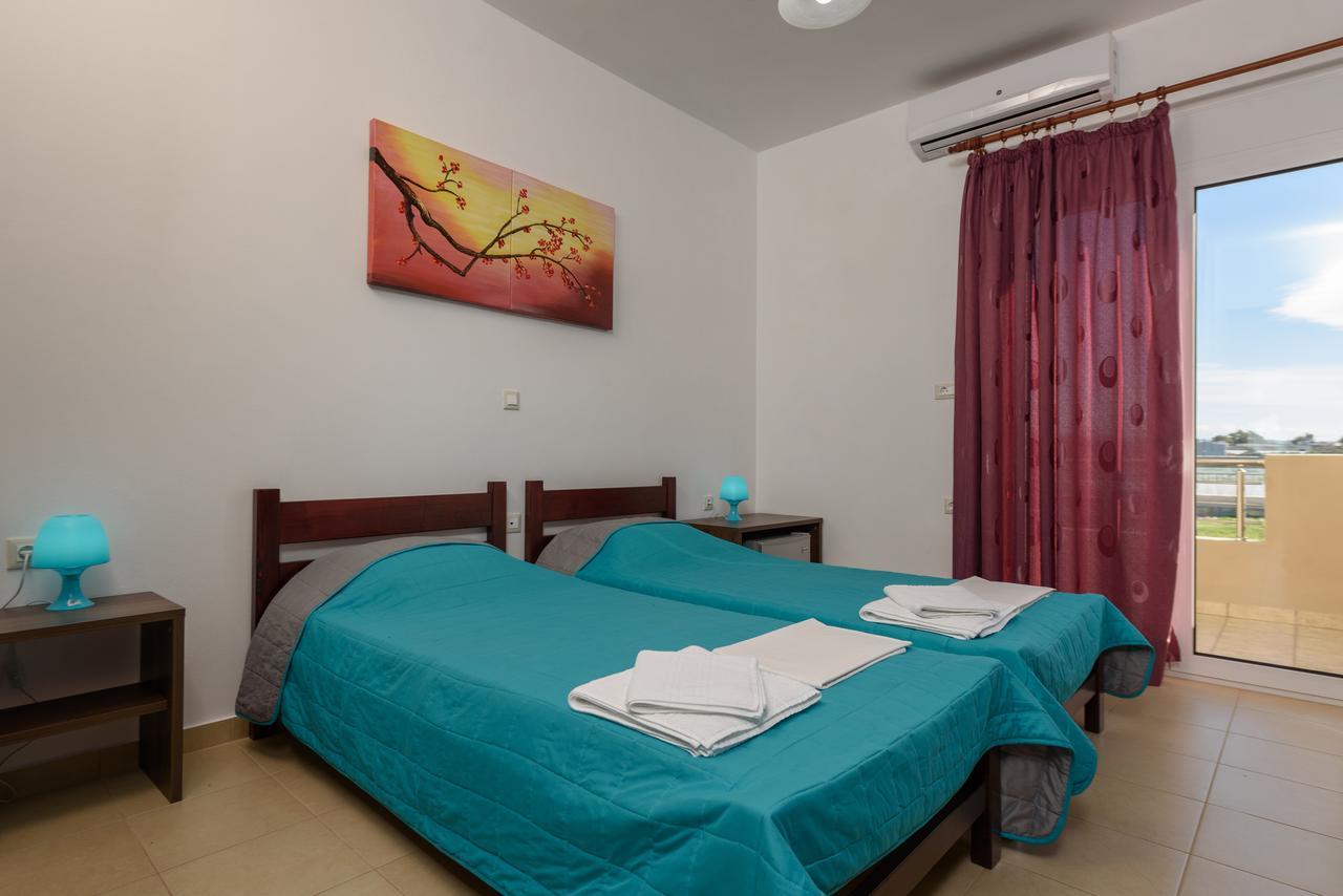 קוקינוס פירגוס Elpidis Villa מראה חיצוני תמונה