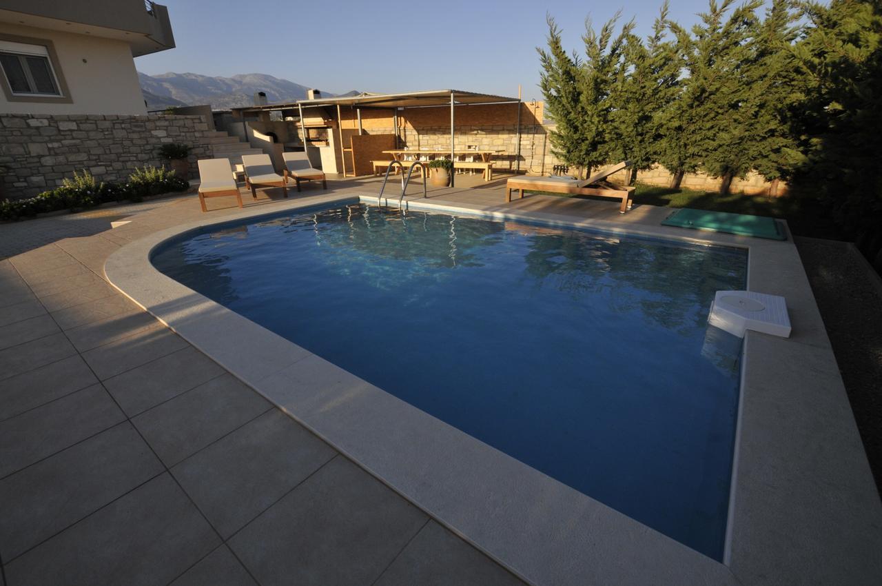 קוקינוס פירגוס Elpidis Villa מראה חיצוני תמונה